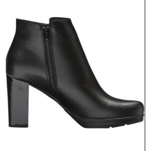 POLVERE Italian Made Black Leather Side Zip Ankle Boot Size 39